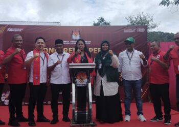 Paslon “AMANAT” Mendaftar Ke KPU,AM Optimis Peroleh Legitimasi Masyarakat