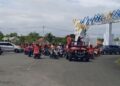 Tiba Dimalra, Simpatisan Berbaju Merah Jemput MTH-VIALI Keliling Kota Langgur
