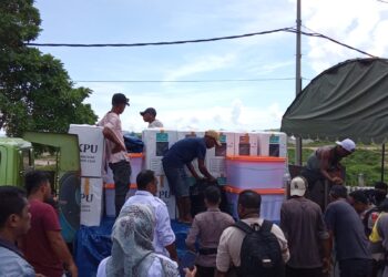 H-2 KPU Kota Tual Distribusi Logistik Pilkada