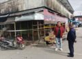 Wabup Viali Tinjau Lokasi Terbakar di Pasar Rakyat Langgur