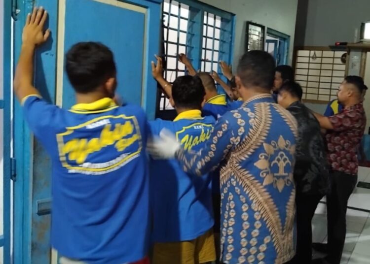 Tindak Lanjut Arahan Dirjenpas, Rutan Masohi Gencar Gelar Razia Berburu Barang Terlarang