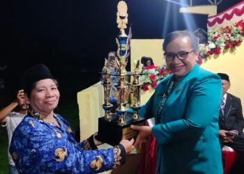 Sukses Digelar, Camat TNS Resmi Tutup Turnamen NUSRATELU CUP 2025: Negeri Isu Juara Umum