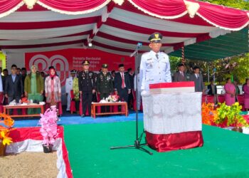 Upacara HUT RI ke-80 di Kecamatan SUB Berlangsung Khidmat