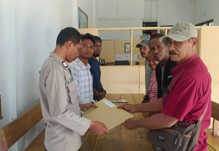 Dewan Stasi Debut dan Rumadian Laporkan Balik Kasus Pastor Titus: “Ini Soal Nama Baik, Bukan Tanah!”