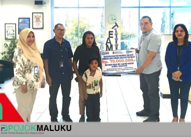 Perlindungan Terwujud, Ahli Waris Nasabah di Masohi Terima Klaim Asuransi BRILife