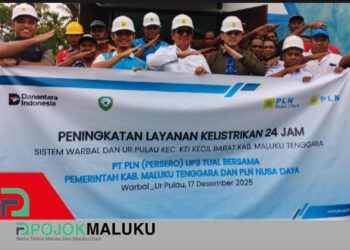 Listrik 24 Jam Resmi Menyala, Bupati Malra Persembahkan Kado Natal bagi Warga Warbal – Ur Pulau