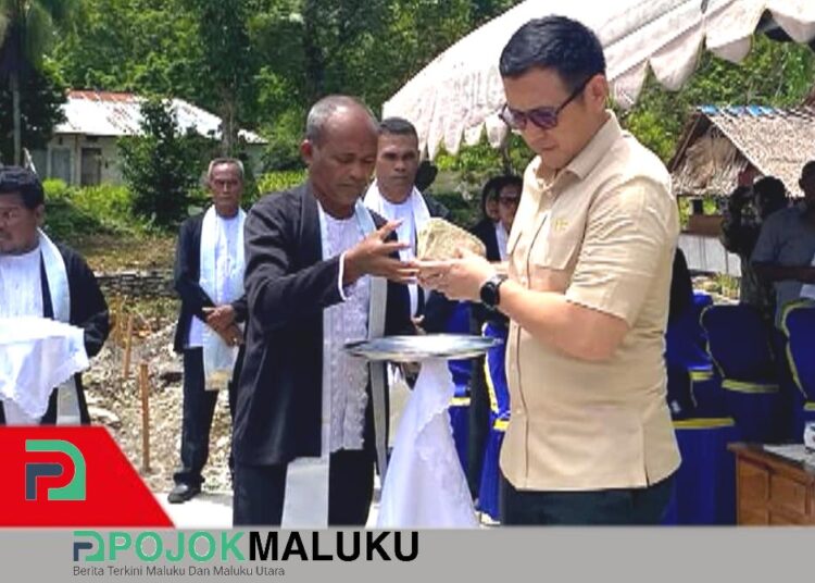 Wabup Malra Letakkan Batu Pertama, Gereja dan Masyarakat Bersatu Bangun Masa Depan