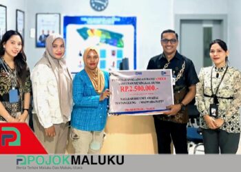 BRILife Serahkan Klaim Meninggal Dunia Nasabah AMKKM di Unit BRI Amahai Masohi