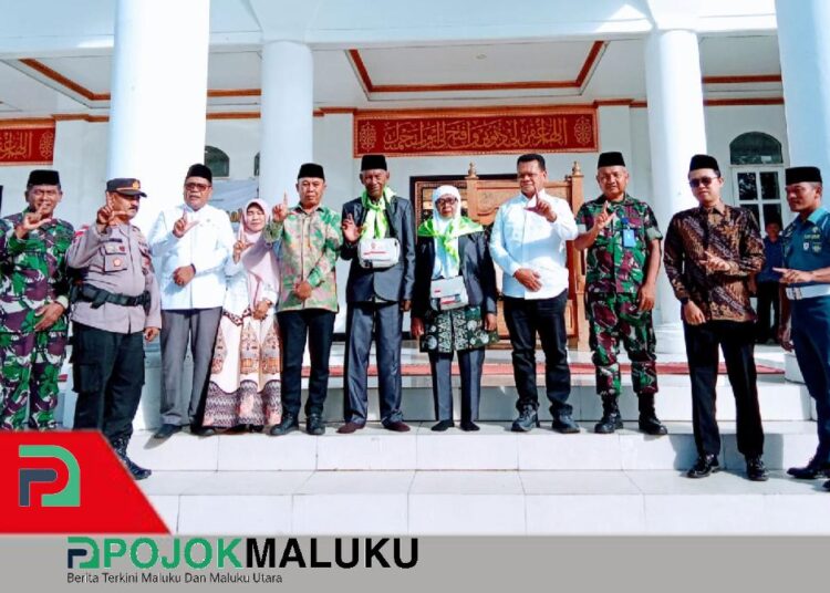 Pemkab Malra Lepas Dua Calon Jemaah Haji, Titip Pesan Jaga Nama Baik Daerah di Tanah Suci